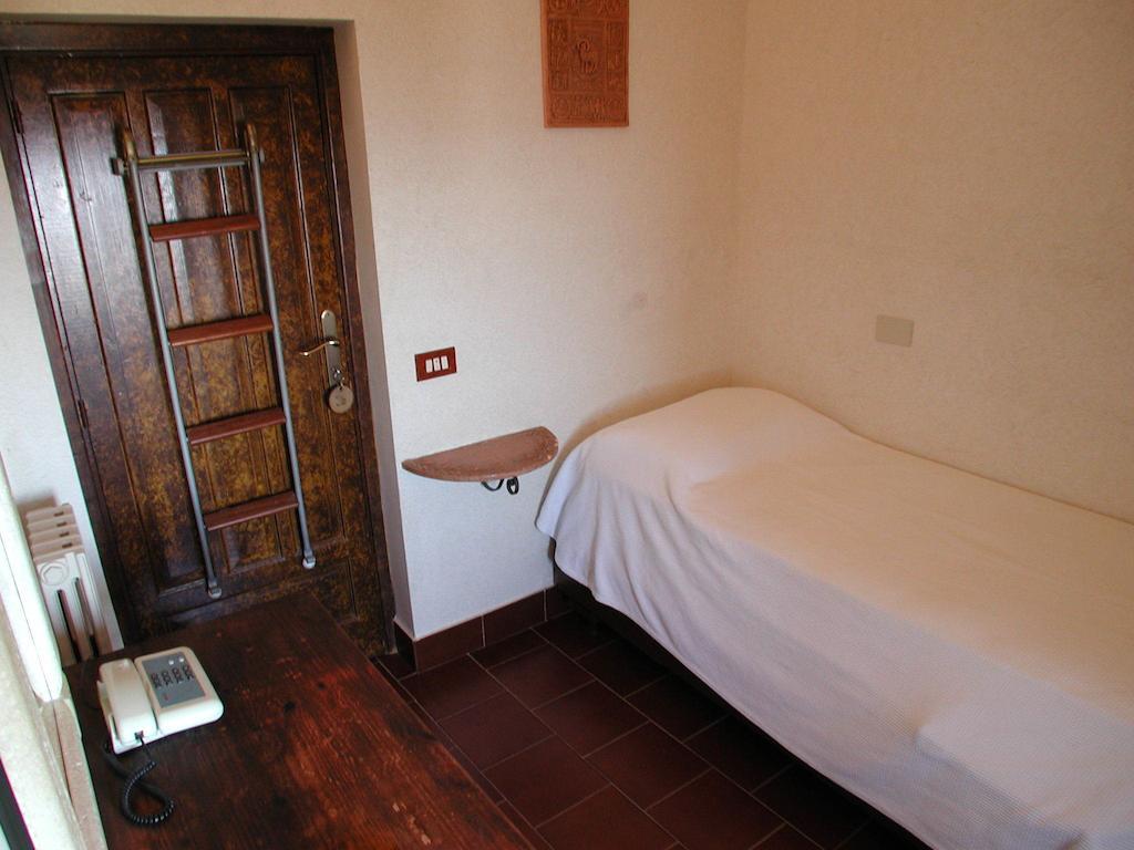 Eremo Hotel Casa Del Sorriso Erice Kültér fotó