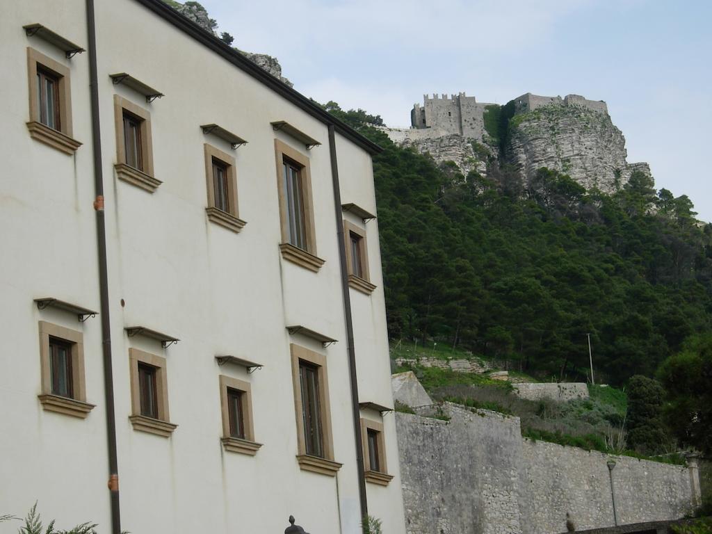 Eremo Hotel Casa Del Sorriso Erice Kültér fotó