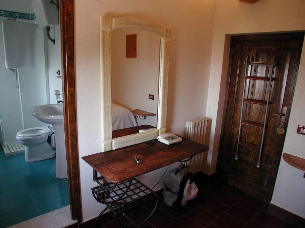 Eremo Hotel Casa Del Sorriso Erice Kültér fotó